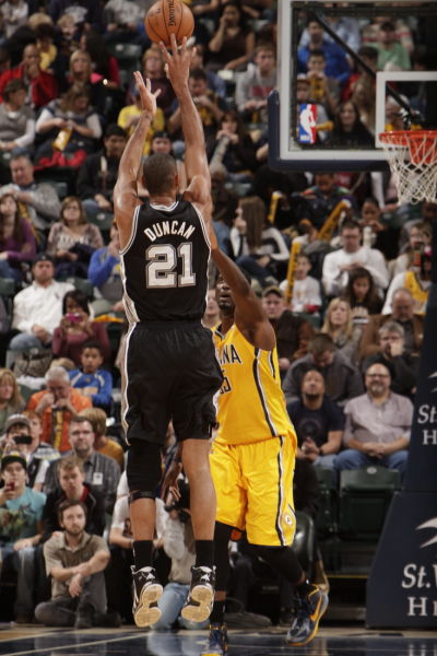 16岁103天，阿森纳小将萨蒙成为欧冠历史第6年轻参赛球员（年仅16岁103天，阿森纳新星萨蒙位列欧冠最年轻登场第6人）