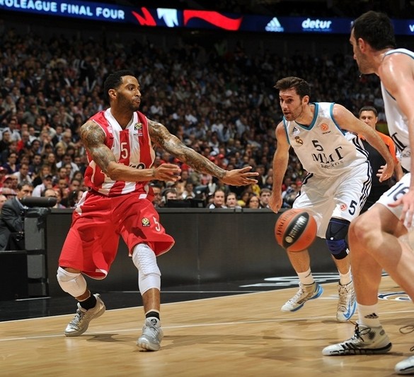 今天是北京时间2025年12月07日星期日,欢迎收看早报！（北京时间2025年12月07日周日，早报与您相约！）