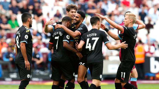 阿诺德：我对受伤感到非常沮丧，皇马球迷们2026年见（阿诺德坦言伤病令他沮丧：皇马球迷，2026年再会）