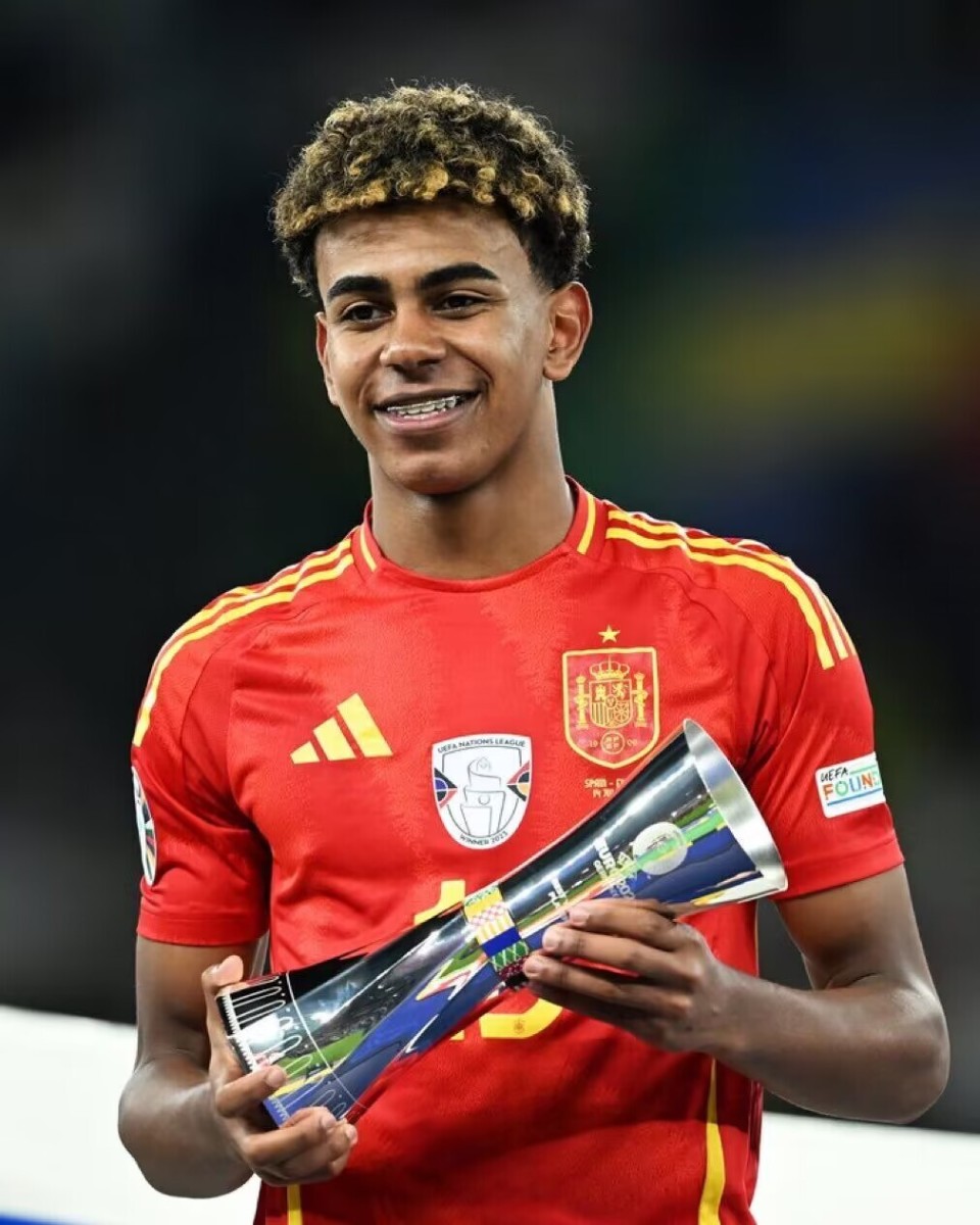 早报：千军万马过独木桥（早报：万人争渡独木桥）