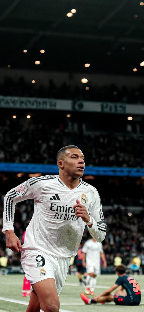 吉列斯皮5场比赛正负值+77，太阳20年正负值最高的替补（吉列斯皮5战累计+77，创太阳近20年替补正负值新高）