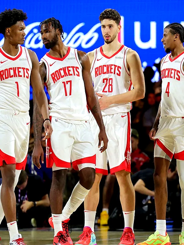 金州勇士巴特勒砍下24分10助攻，鹈鹕锡安25分，双方激烈对决。（勇士巴特勒24分10助攻，鹈鹕锡安25分，激战正酣）