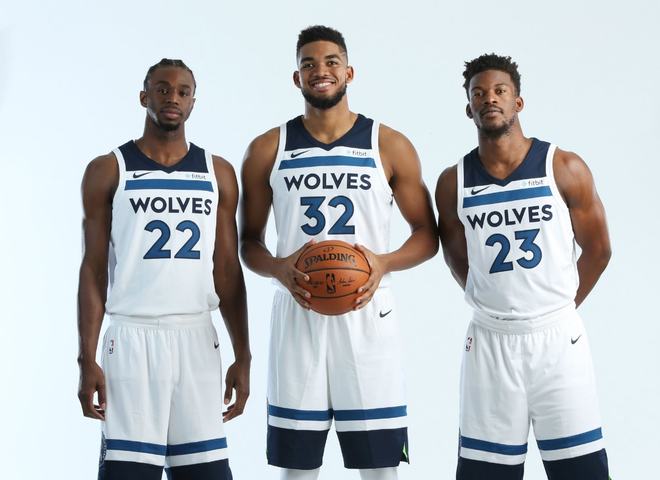 足球国足伤病名单更新，两人基本无缘（国足伤情更新：两名球员基本无缘出战）