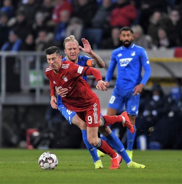 足球世界杯球场建设进入收尾阶段，安全标准升级（足球世界杯球场建设步入收官，安全标准全面升级）