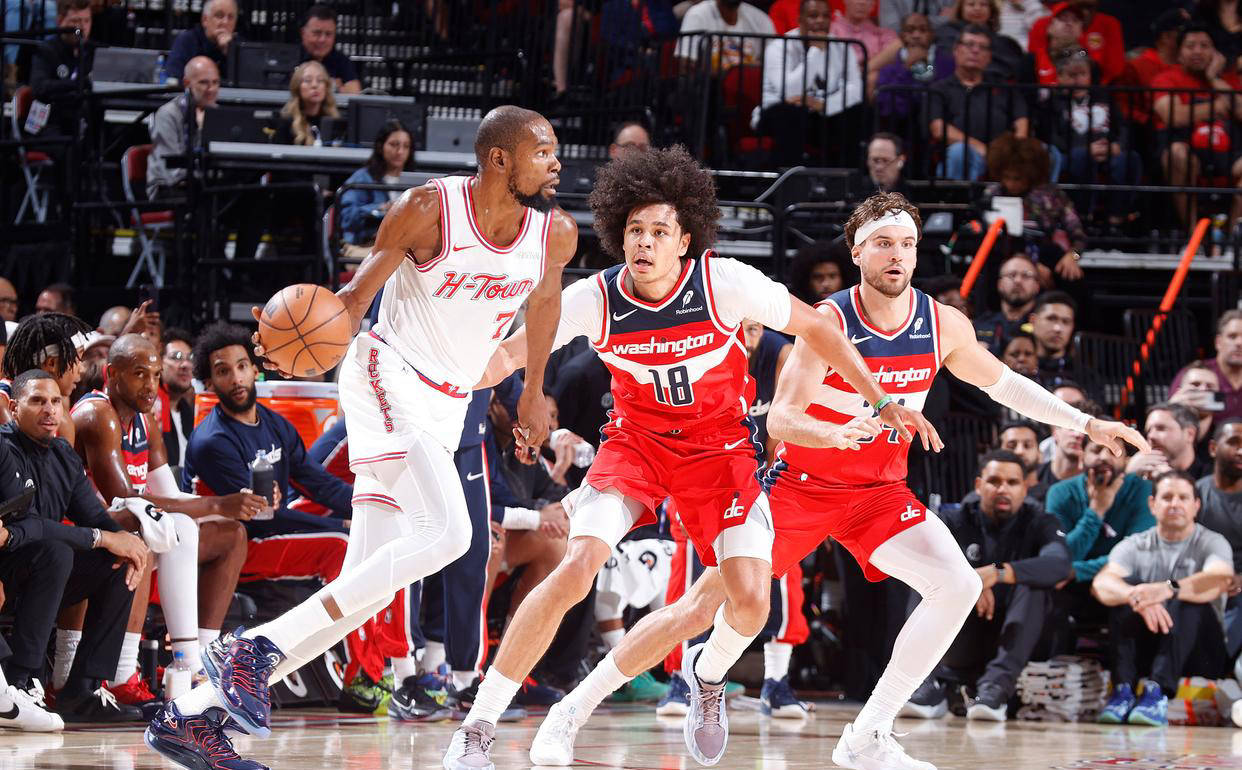 官方：库拉索主帅艾德沃卡特因家事暂离球队，由助教率队迎战牙买加（库拉索官宣：主帅艾德沃卡特因家事暂时离队，助教将带队战牙买加）